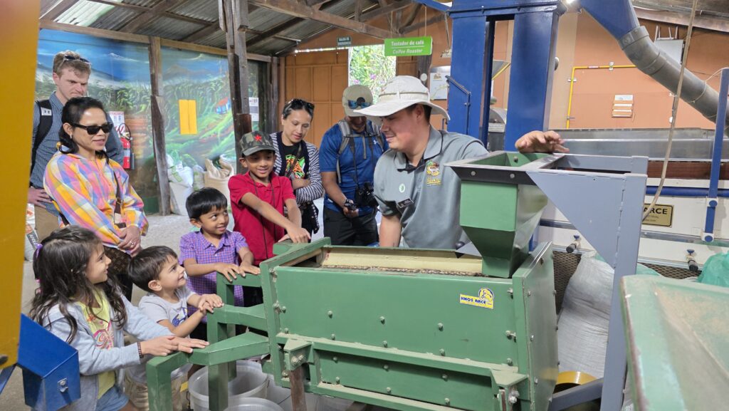 Costa Rica Itinerary - Coffee, Chocolate and Sugarcane Tour in Monteverde