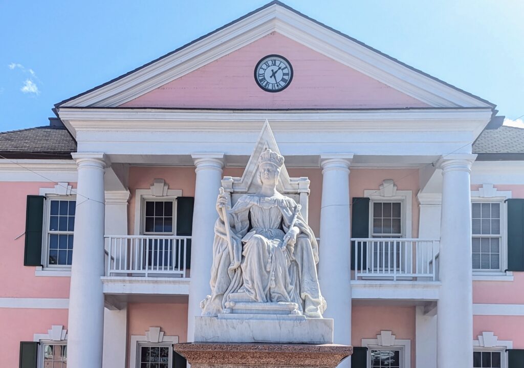 Walking tour of Nassau - Queen Victoria's statue presiding over Parliament Square