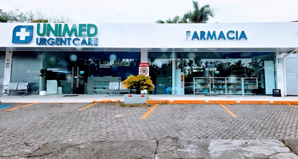 Travel medical emergency in Costa Rica - pharmacy and urgent care