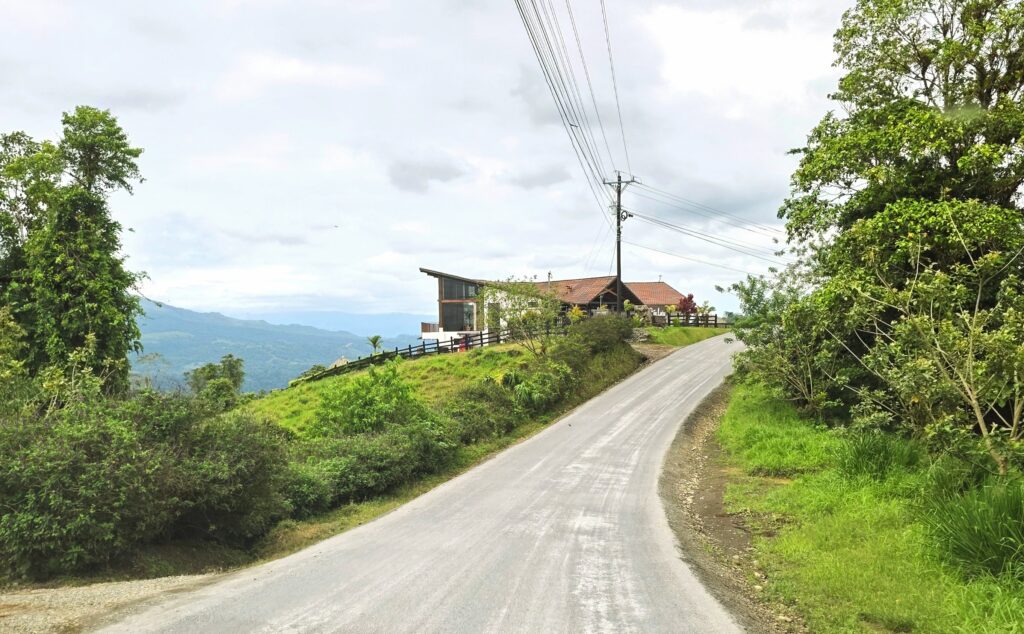 Do you need a car in Costa Rica - A typical road in Costa Rica - steep, winding and narrow